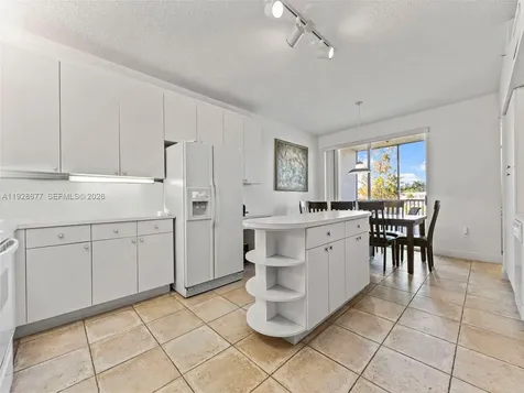 10750 NW 66th Street Doral FL 33178