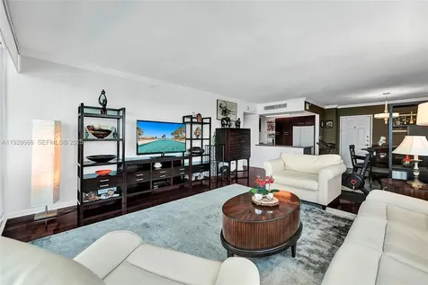 2501 S Ocean Drive Hollywood FL 33019
