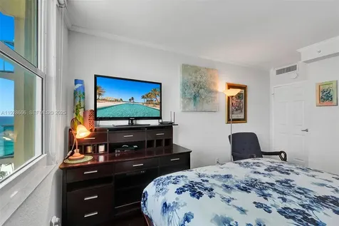 2501 S Ocean Drive Hollywood FL 33019