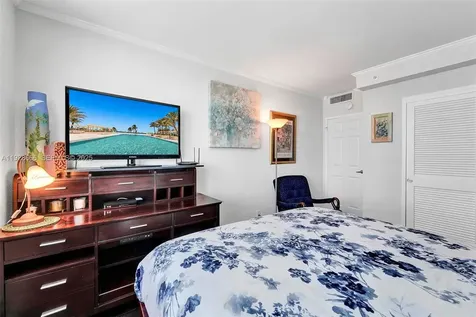 2501 S Ocean Drive Hollywood FL 33019