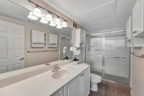 2501 S Ocean Drive Hollywood FL 33019
