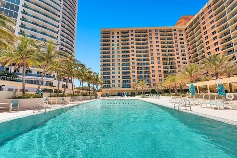 2501 S Ocean Drive Hollywood FL 33019