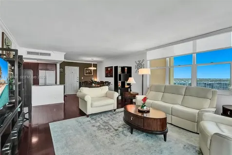 2501 S Ocean Drive Hollywood FL 33019
