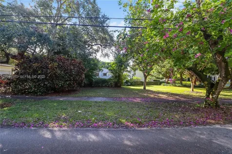 2607 N Greenway Drive Coral Gables FL 33134