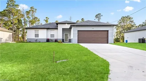 1110 Garibaldi Sst E Lehigh Acres FL 33974