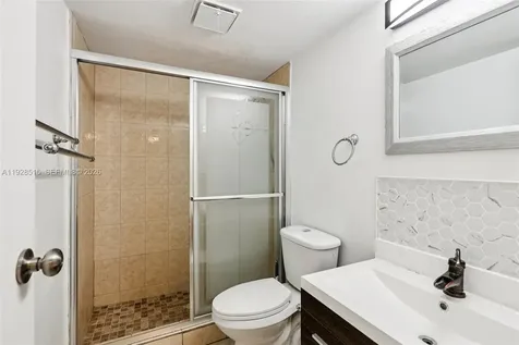 2900 NW 48th Terrace Lauderdale Lakes FL 33313