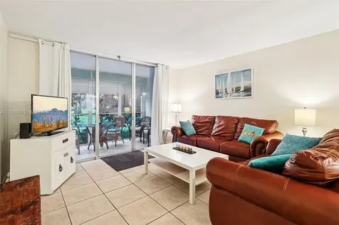 2900 NW 48th Terrace Lauderdale Lakes FL 33313