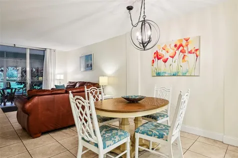 2900 NW 48th Terrace Lauderdale Lakes FL 33313