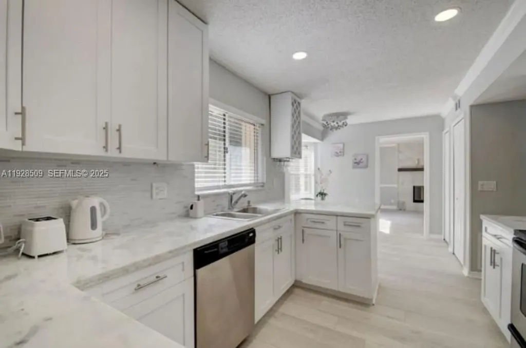 12980 Blue Lake Drive Wellington FL 33414