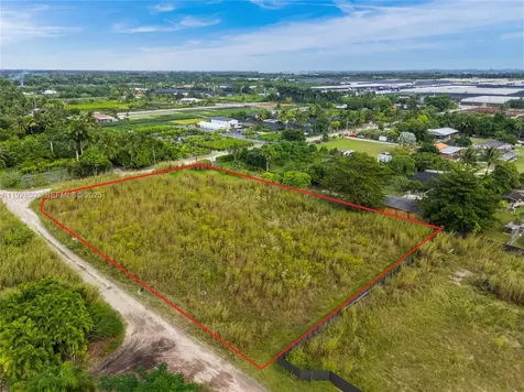 202 Street & SW 197 Avenue SE Corner Unincorporated Dade FL 33187