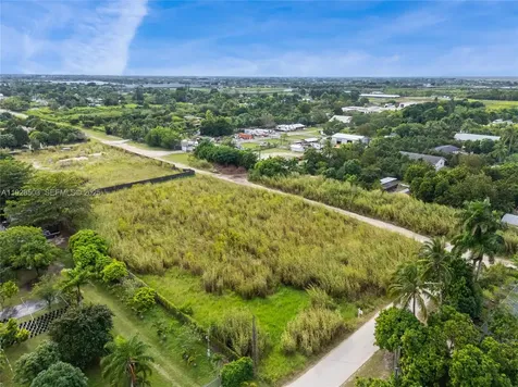 202 Street & SW 197 Avenue SE Corner Unincorporated Dade FL 33187