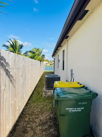 2491 SE 2nd Street Homestead FL 33033