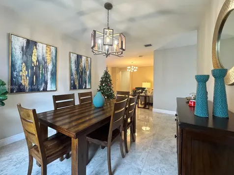 2491 SE 2nd Street Homestead FL 33033