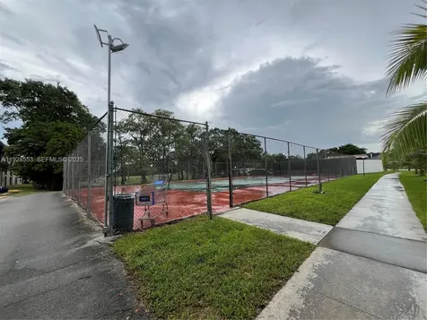7800 S Colony Circle S Tamarac FL 33321