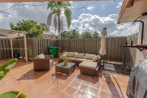 11006 N Harmony Lake Circle Davie FL 33324