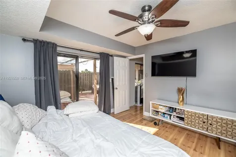 11006 N Harmony Lake Circle Davie FL 33324