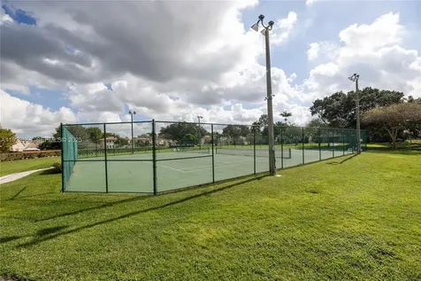 11006 N Harmony Lake Circle Davie FL 33324