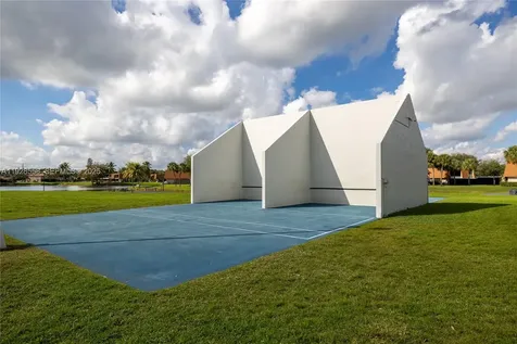11006 N Harmony Lake Circle Davie FL 33324