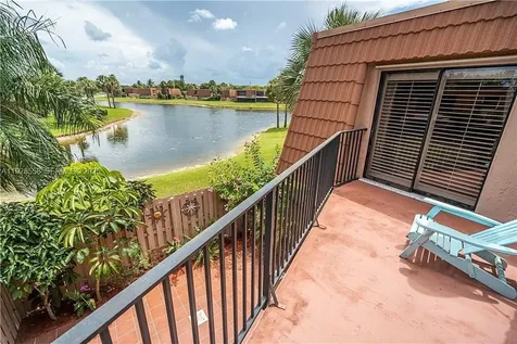 11006 N Harmony Lake Circle Davie FL 33324