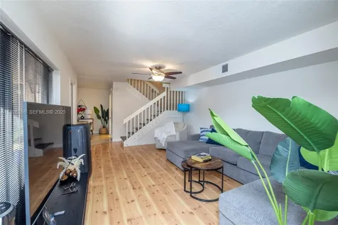 11006 N Harmony Lake Circle Davie FL 33324