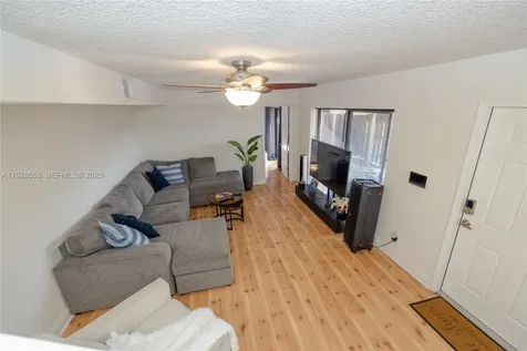11006 N Harmony Lake Circle Davie FL 33324