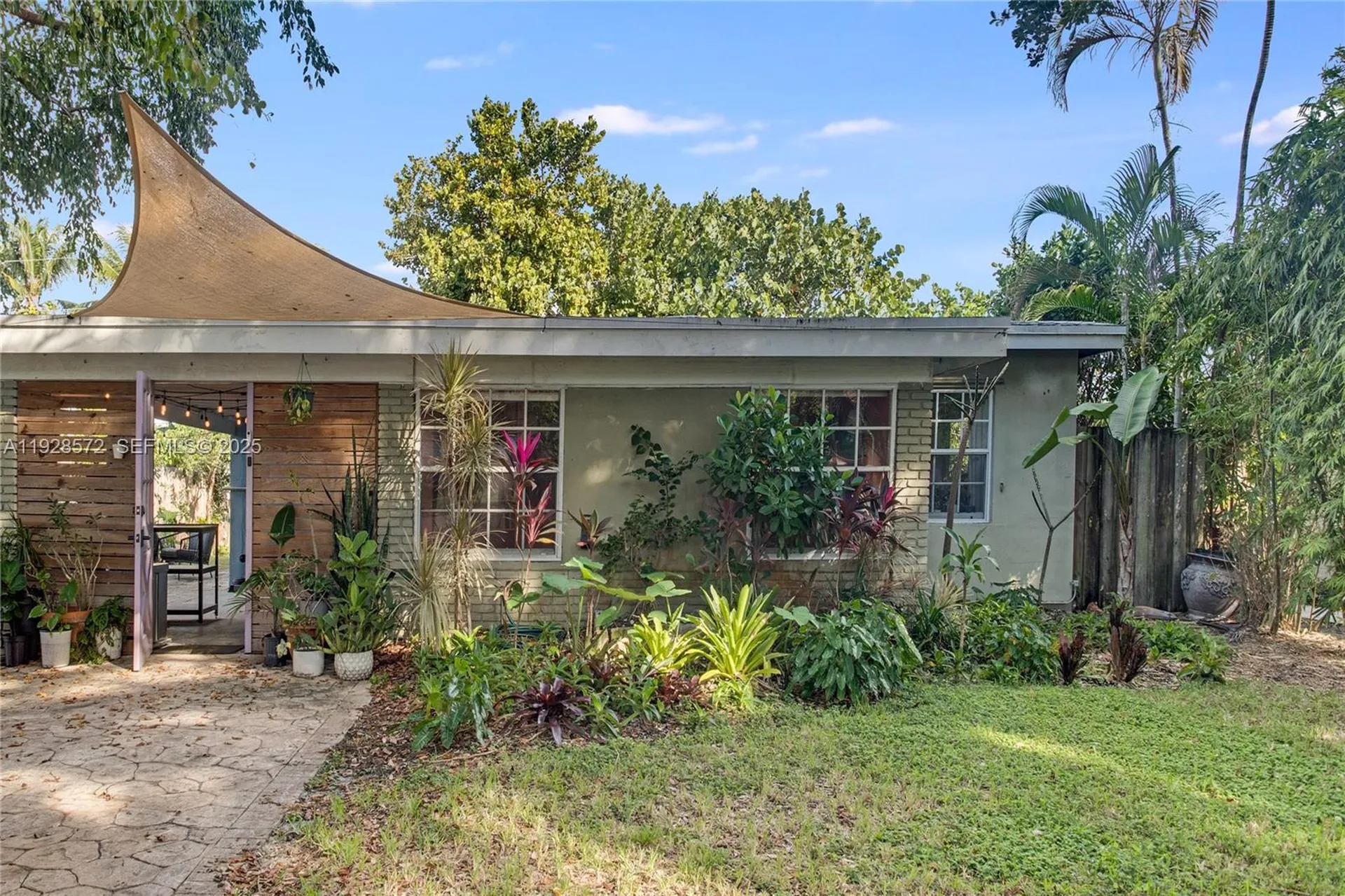 931 SW 29th Street Fort Lauderdale FL 33315