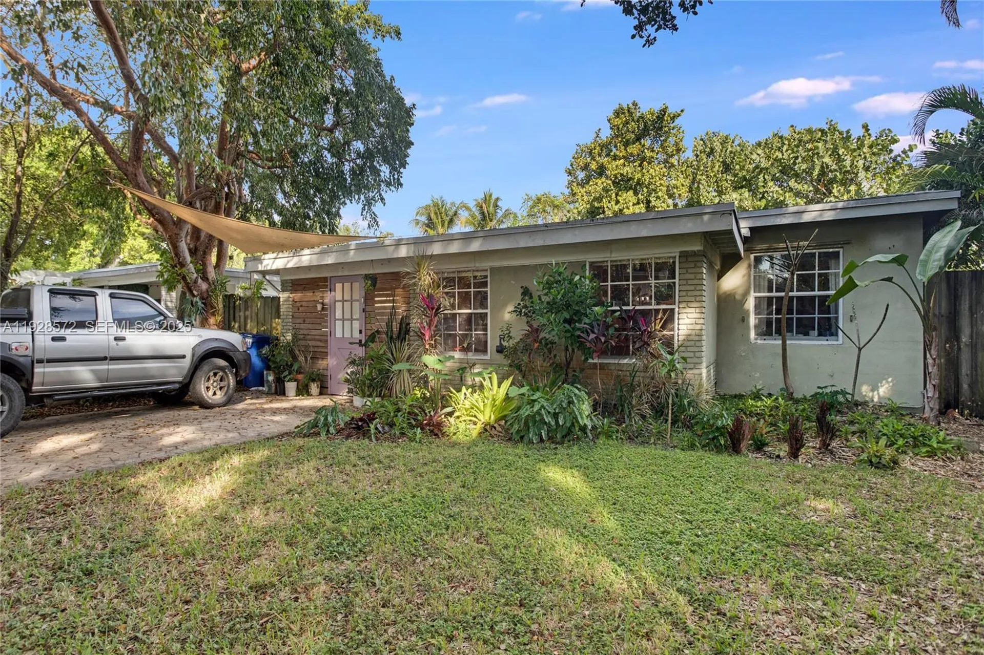 931 SW 29th Street Fort Lauderdale FL 33315