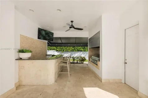7430 SW 66th Street Miami FL 33143
