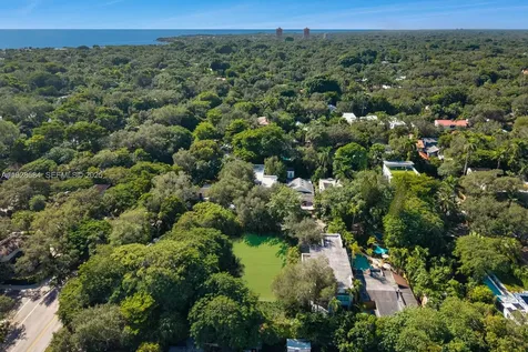 3729 Kumquat Avenue Miami FL 33133