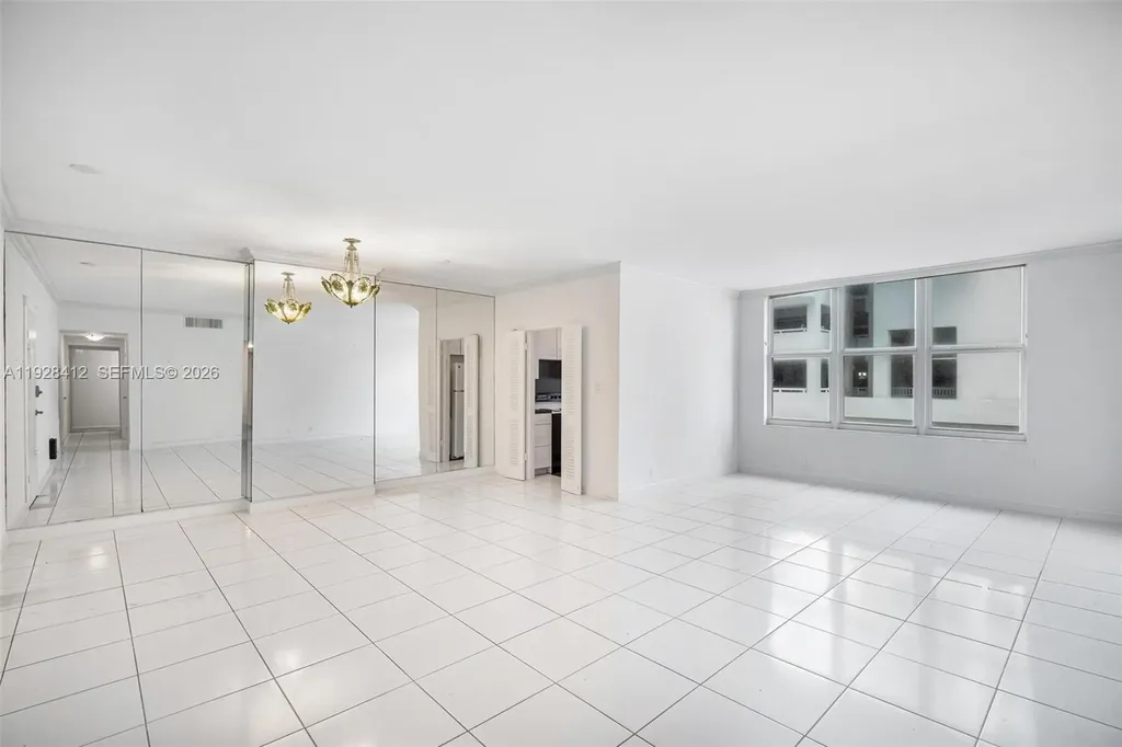 4747 Collins Avenue Miami Beach FL 33140