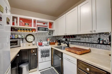 293 Mansfield G Boca Raton FL 33434