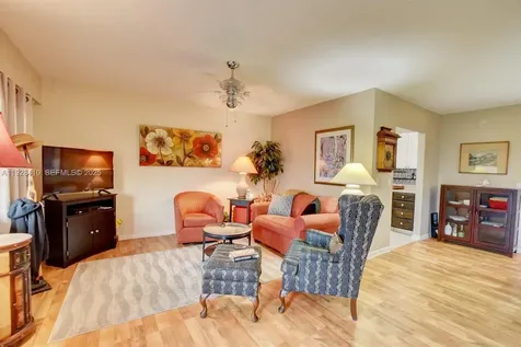293 Mansfield G Boca Raton FL 33434
