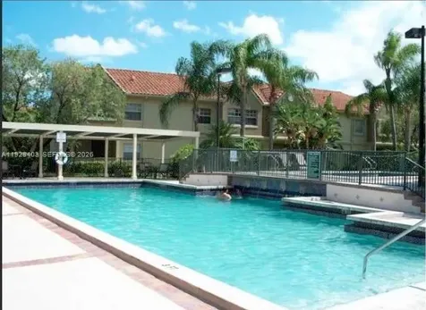 18324 NW 68 Hialeah FL 33015