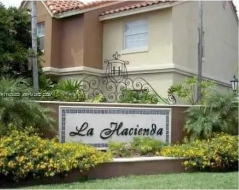 18324 NW 68 Hialeah FL 33015