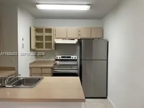 18324 NW 68 Hialeah FL 33015