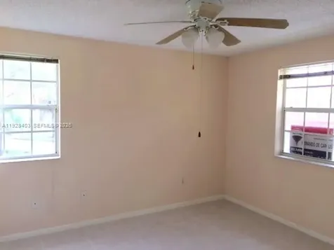 18324 NW 68 Hialeah FL 33015