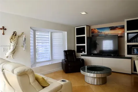 11049 SW 152nd Court Miami FL 33196