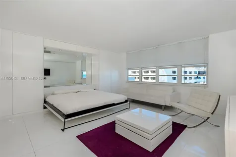 100 Lincoln Road Miami Beach FL 33139