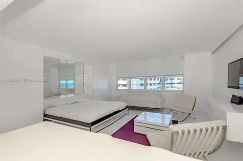 100 Lincoln Road Miami Beach FL 33139