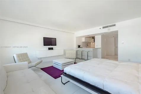 100 Lincoln Road Miami Beach FL 33139