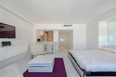 100 Lincoln Road Miami Beach FL 33139