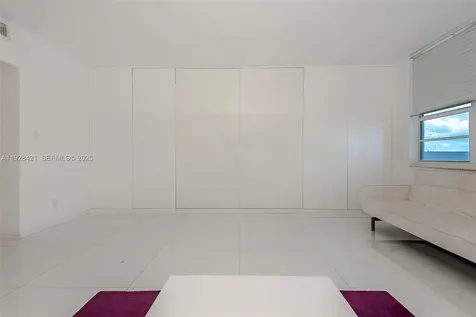 100 Lincoln Road Miami Beach FL 33139