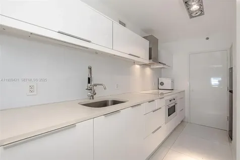100 Lincoln Road Miami Beach FL 33139