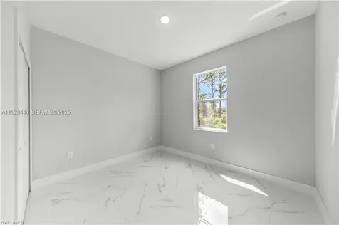 237 Columbus Boulevard S Lehigh Acres FL 33974