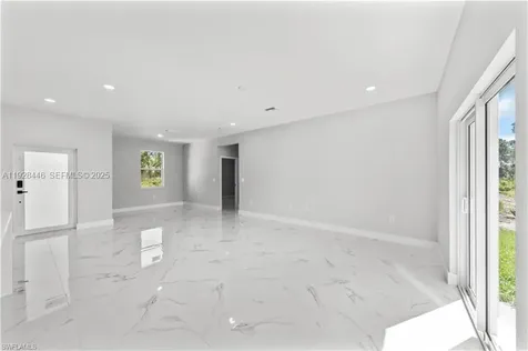 237 Columbus Boulevard S Lehigh Acres FL 33974