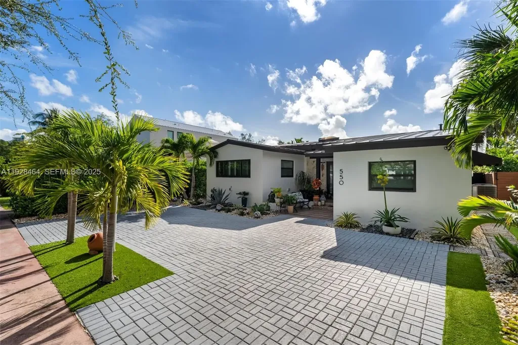 550 W 51st Street Miami Beach FL 33140