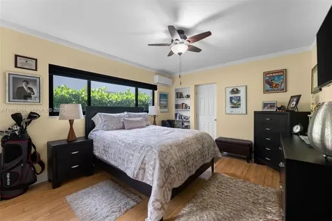 550 W 51st Street Miami Beach FL 33140