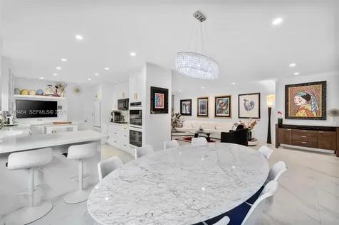 550 W 51st Street Miami Beach FL 33140