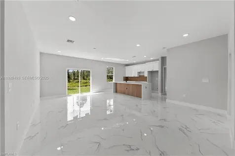 967 Edgerton Avenue Lehigh Acres FL 33974