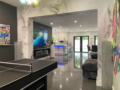 7524 Mutiny Avenue North Bay Village FL 33141